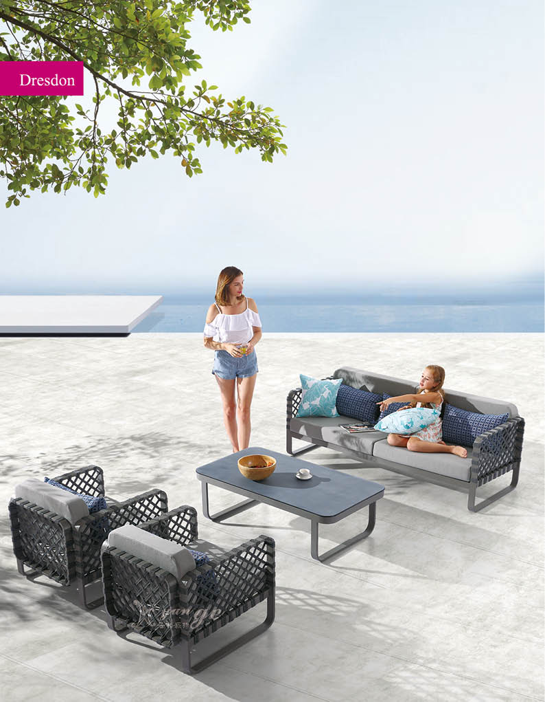 WA1104 sofa.jpg